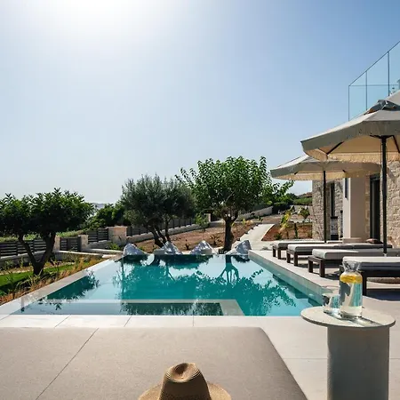 Vila Skianos *